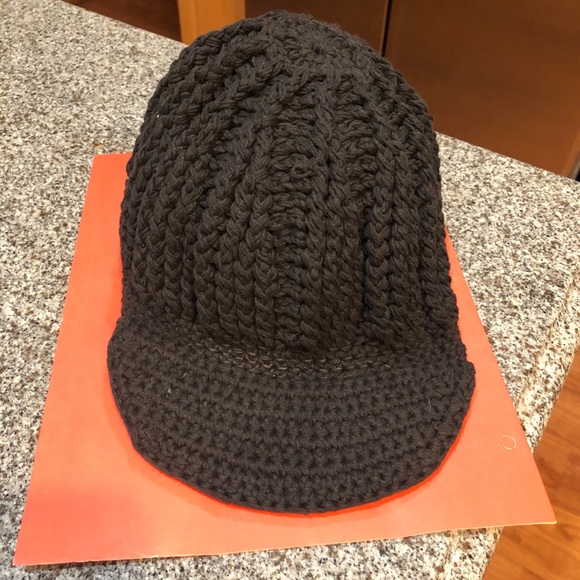 Black knitted thick woven knit hat winter - Picture 6 of 14